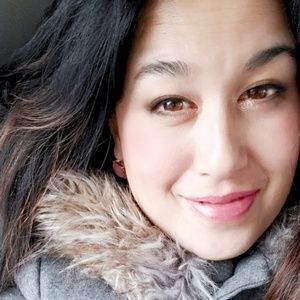 Meet your Posher, Emy